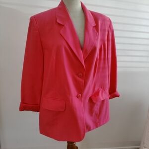Sag Harbor Woman / Salmon Blazer
